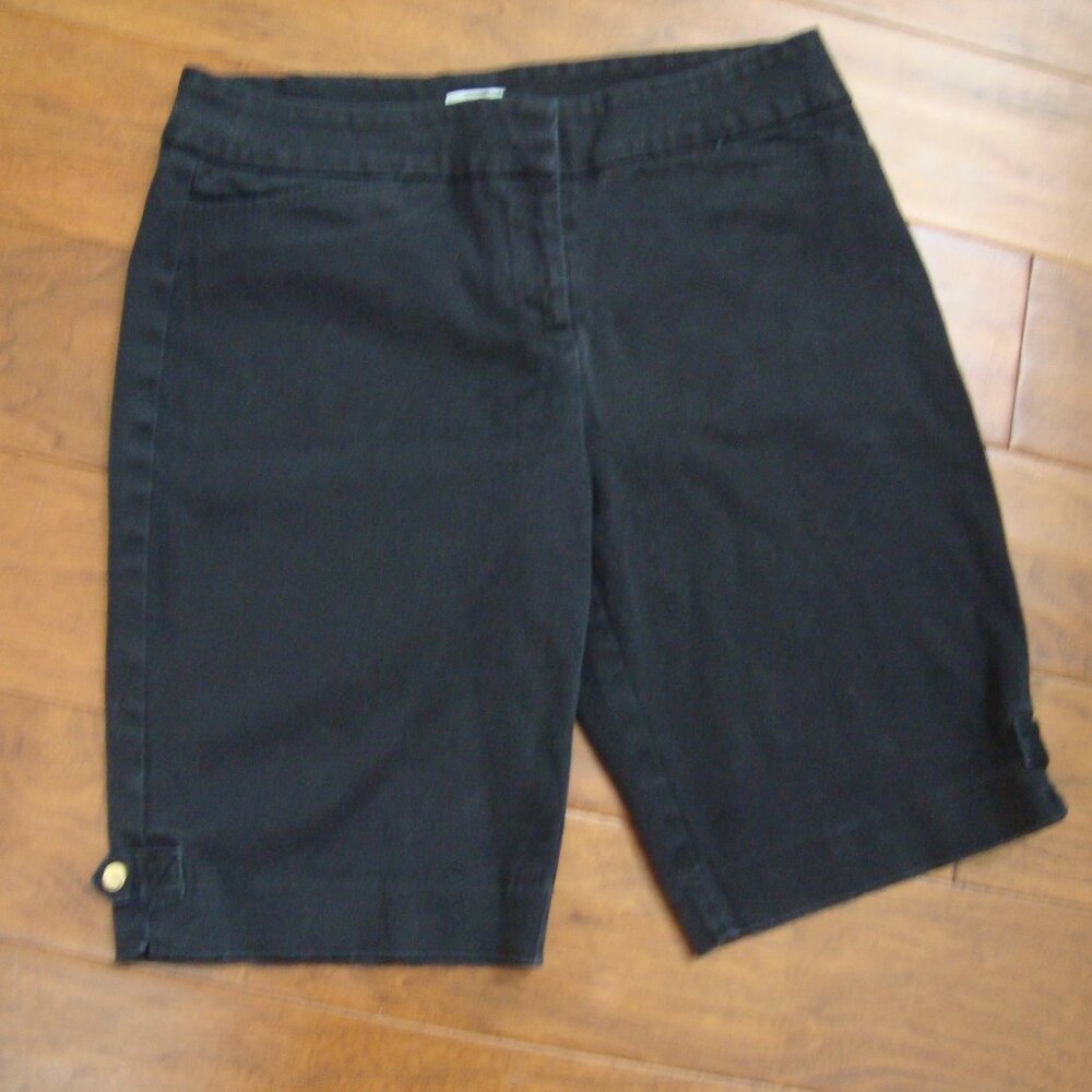 Cache Bermuda Shorts with Gold Snaps sz 6